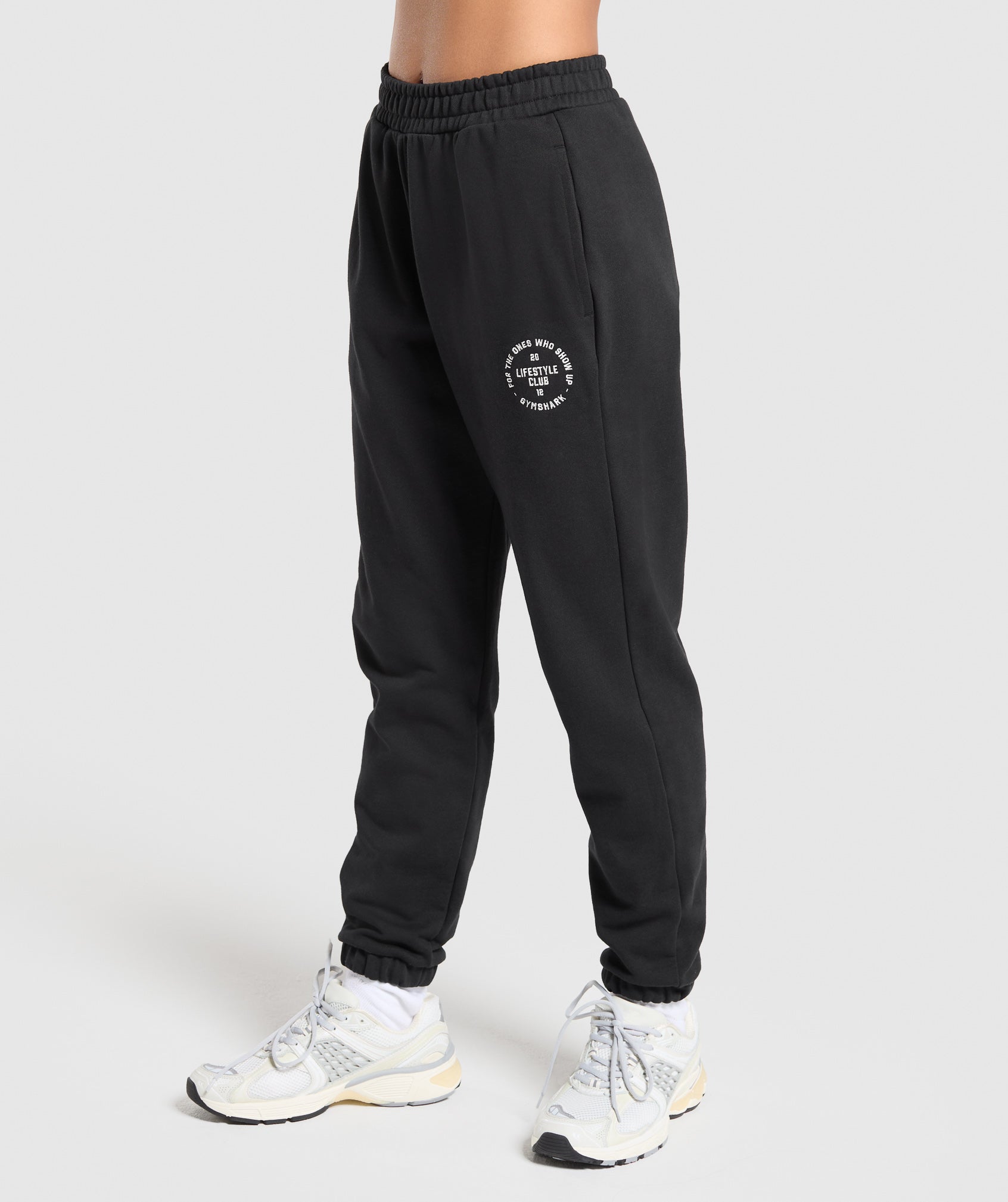 Women's Gymshark Lifestyle Club Graphic Joggers Black