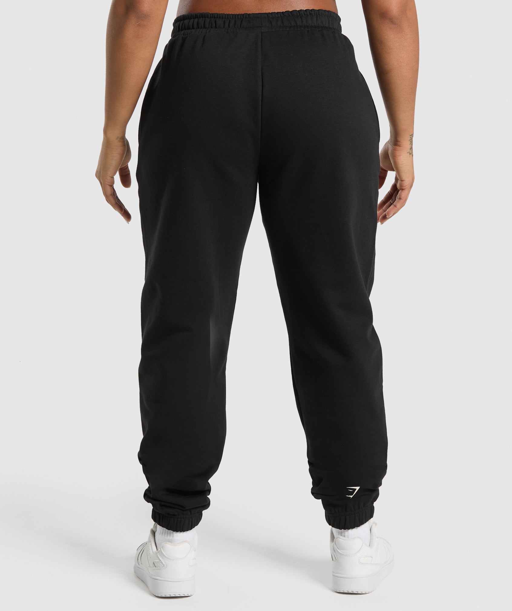 Women's Gymshark Lifting Essentials Graphic Brushed Oversized Joggers Black