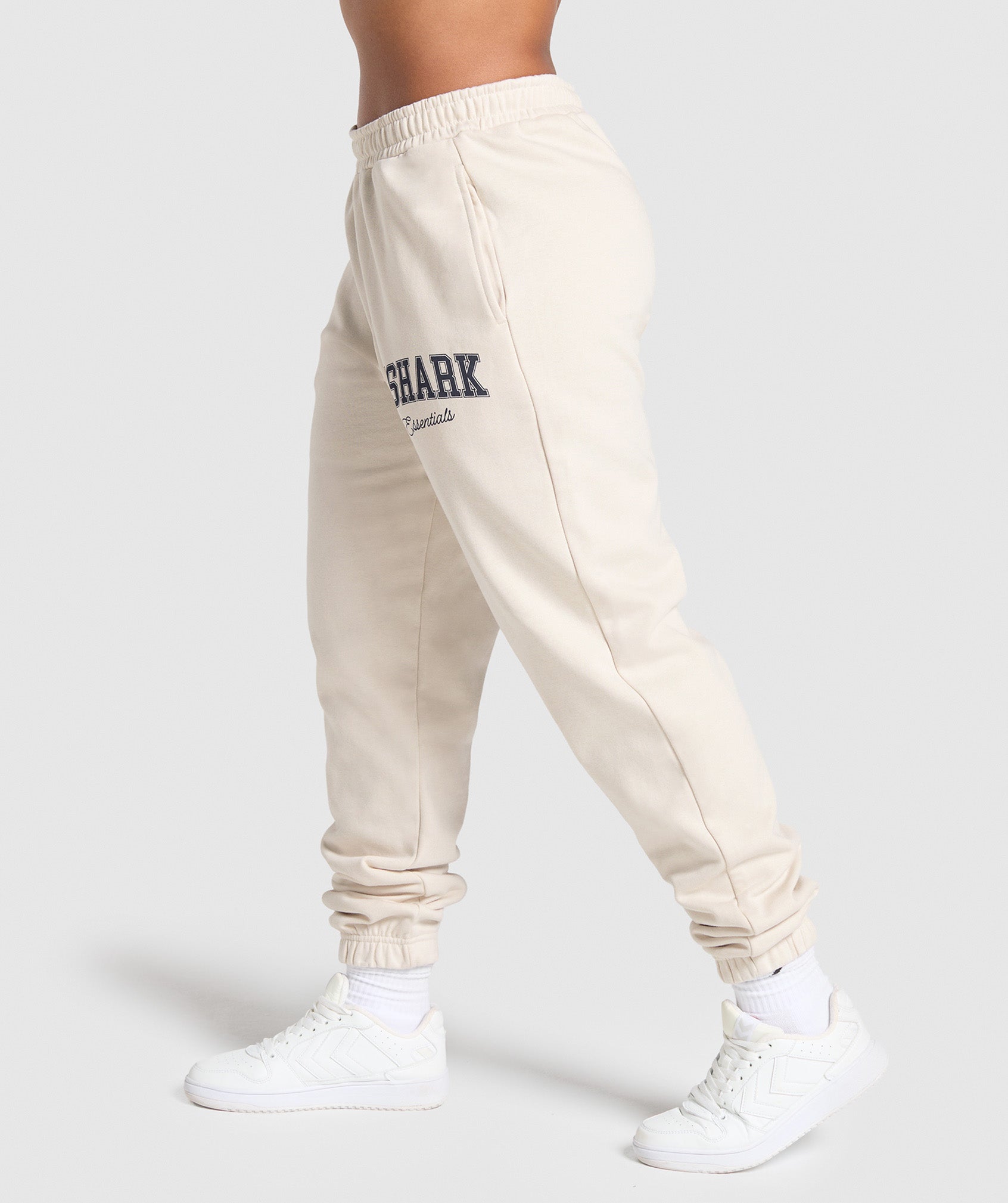 Women's Gymshark Lifting Essentials Graphic Brushed Oversized Joggers Oat White