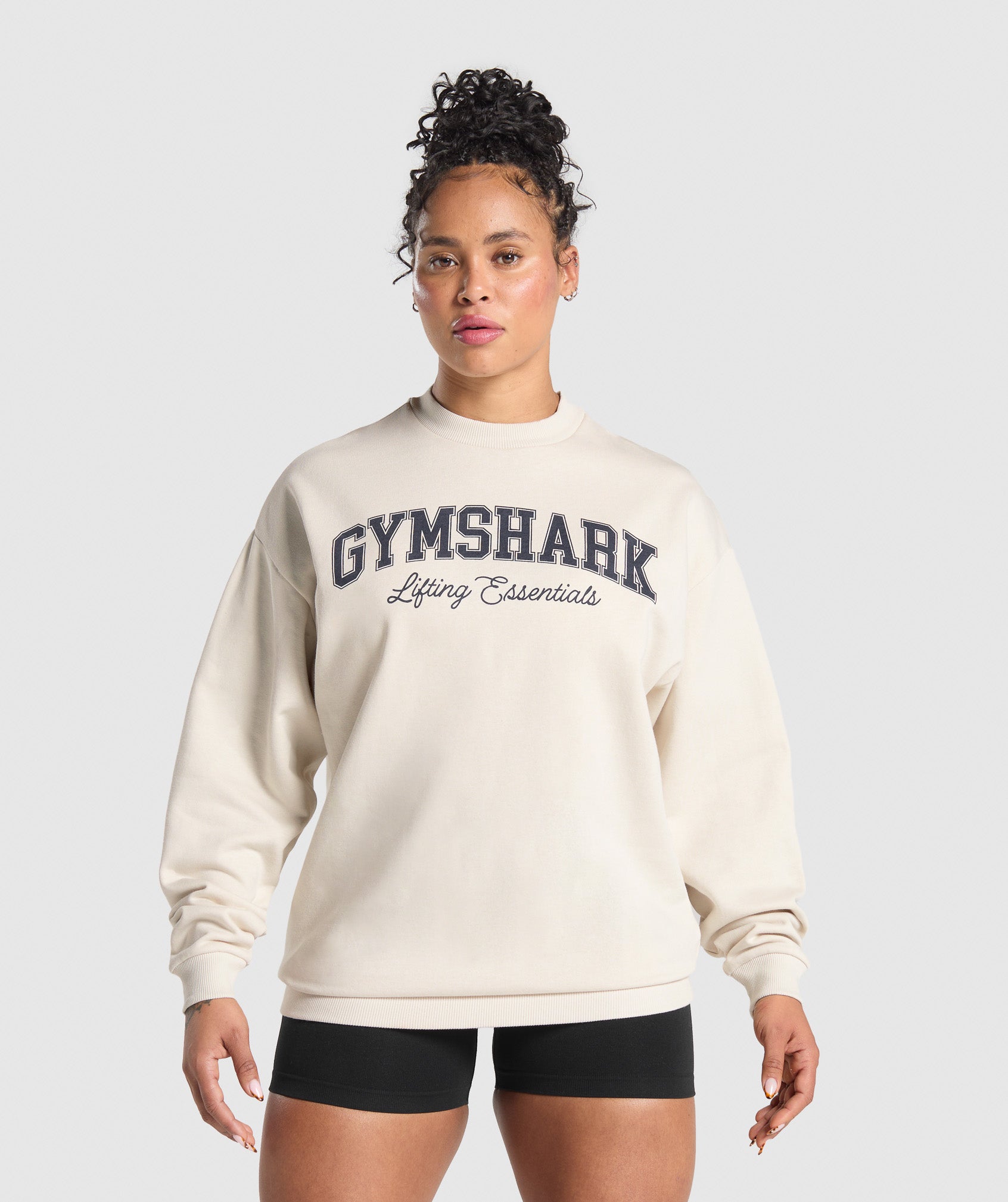 Women's Gymshark Lifting Essentials Graphic Brushed Oversized Sweatshirt Oat White