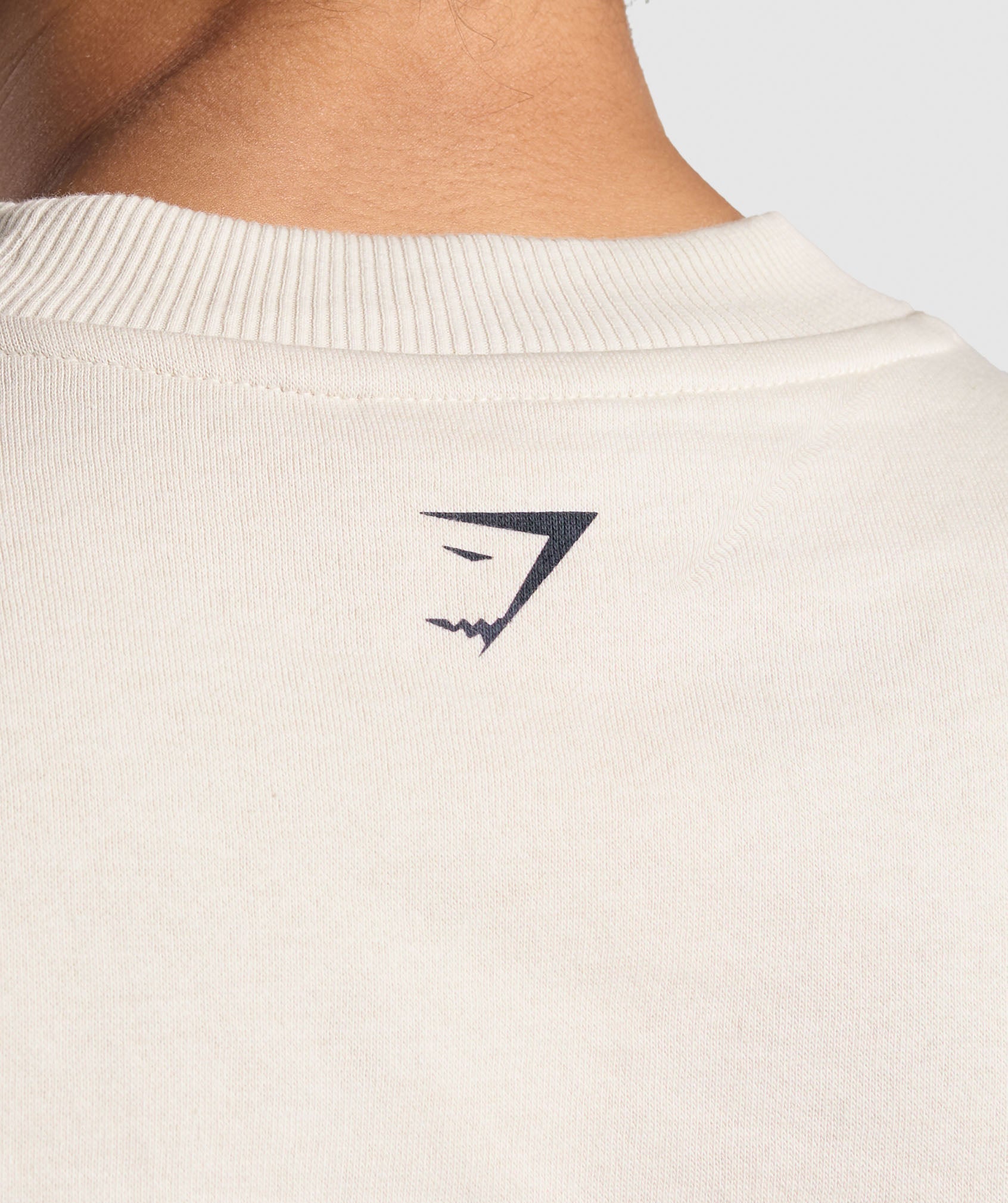 Women's Gymshark Lifting Essentials Graphic Brushed Oversized Sweatshirt Oat White