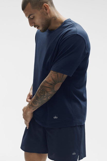 Alo Yoga Essential Short Sleeve Street Tee