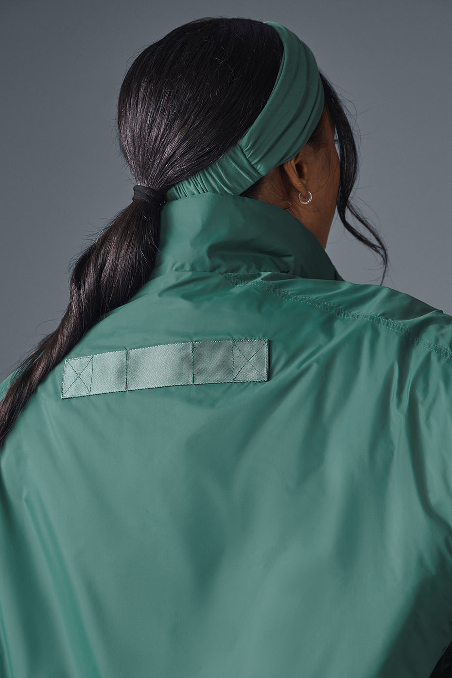 Alo Yoga Latitude Light Weight 1/2 Zip Pullover Jacket