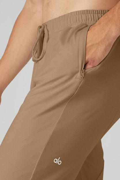 Alo Yoga Conquer Revitalize Pant