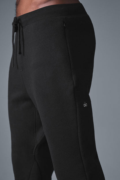 Alo Yoga The Triumph Sweatpant