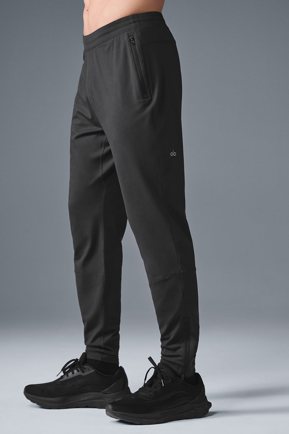 Alo Yoga Conquer React Performance Pant