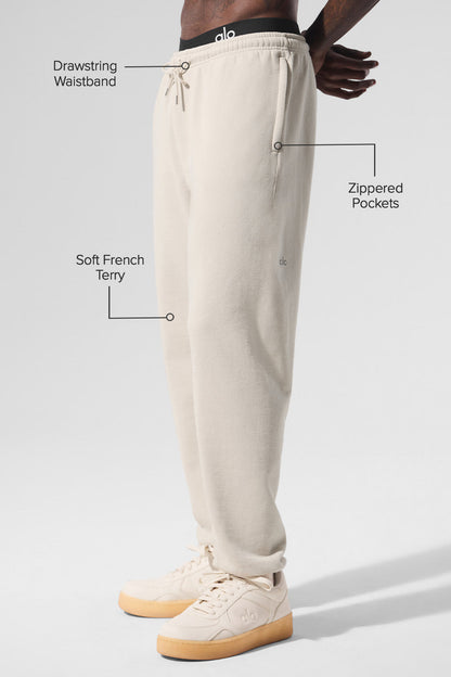 Alo Yoga Chill Sweatpant