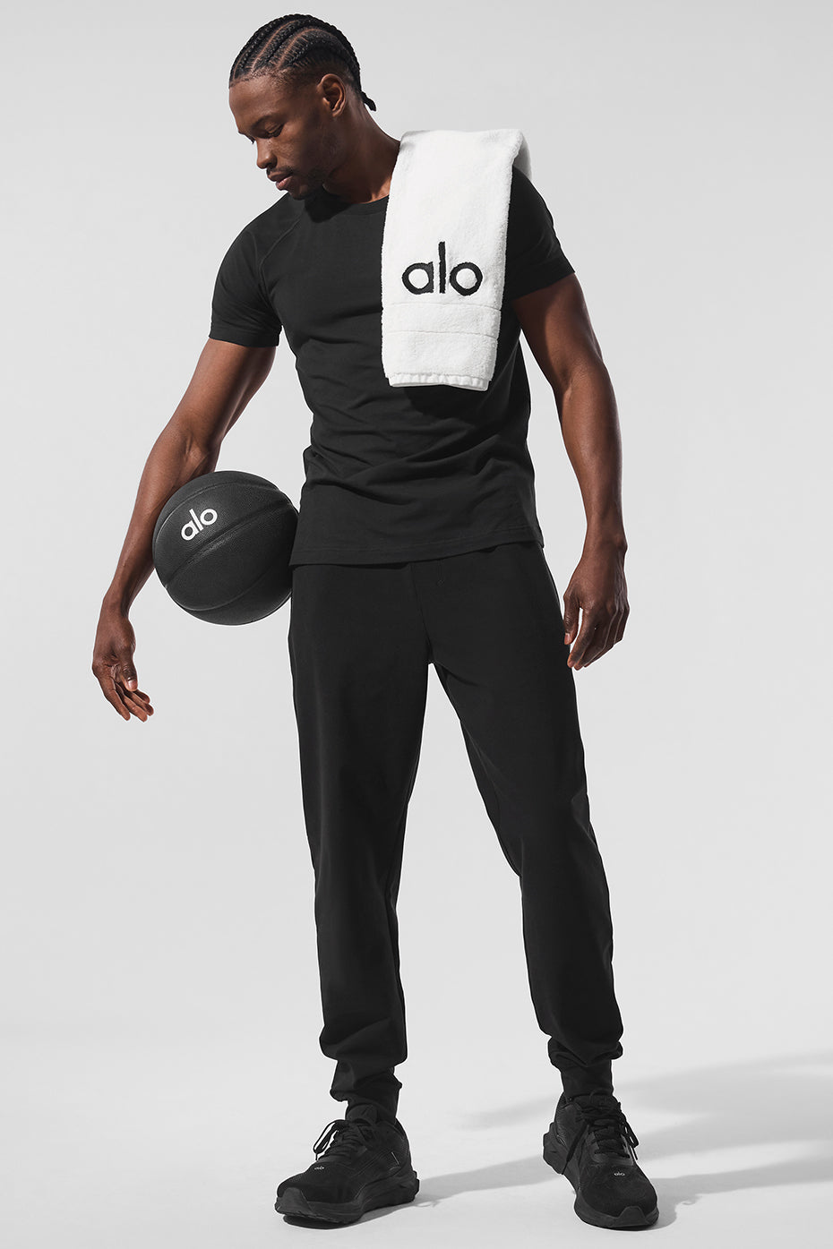 Alo Yoga Conquer Max Performance Jogger