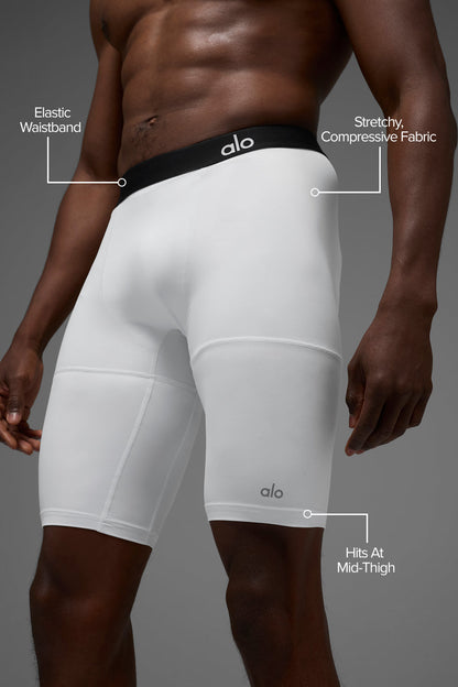 Alo Yoga 9" Flight Compression Short