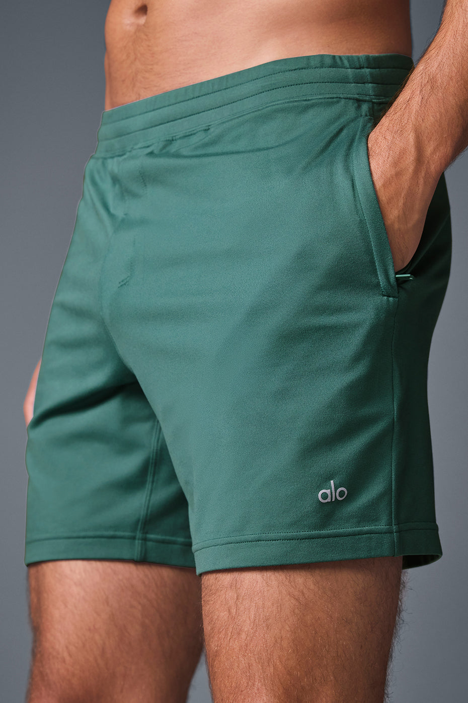 Alo Yoga 7" Conquer React Performance Short