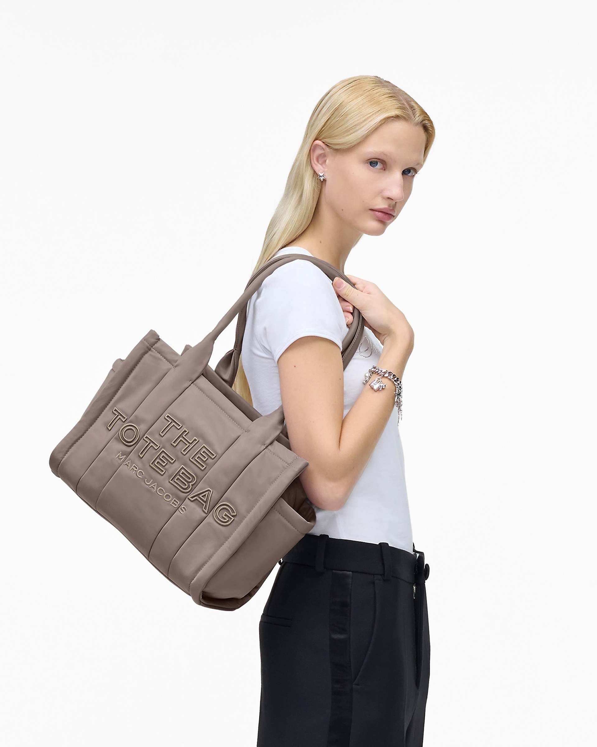 Marc Jacobs Marc Jacobs The Puffy Nylon Medium Tote Bag Cement Cement