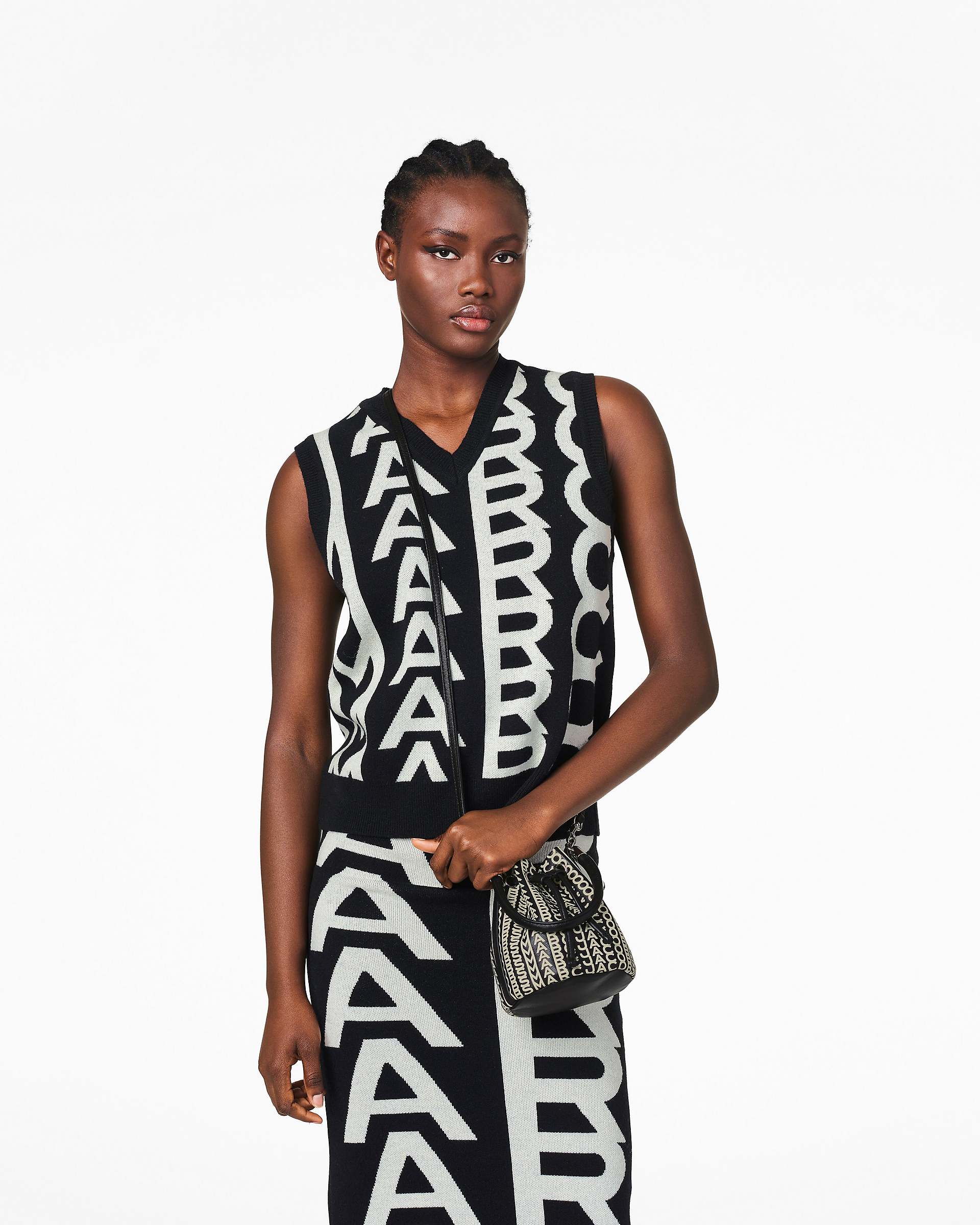 Marc Jacobs Marc Jacobs The Monogram Leather Mini Bucket Bag Black/White Black/white