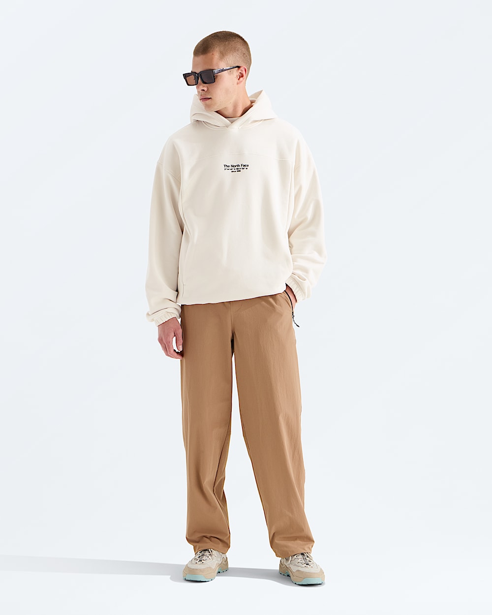 The North Face Men’s AXYS Hoodie