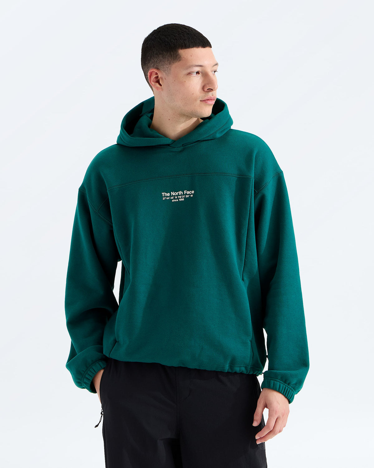 The North Face Men’s AXYS Hoodie