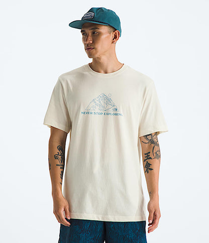 The North Face Men Evolution Mtn Base Short-Sleeve TeeGraphic Sumac White Dune Smokey Brown