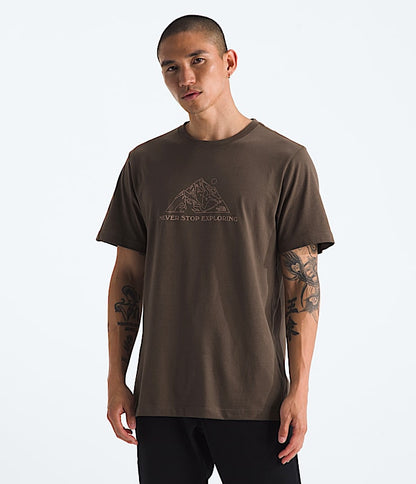 The North Face Men Evolution Mtn Base Short-Sleeve TeeGraphic Sumac White Dune Smokey Brown