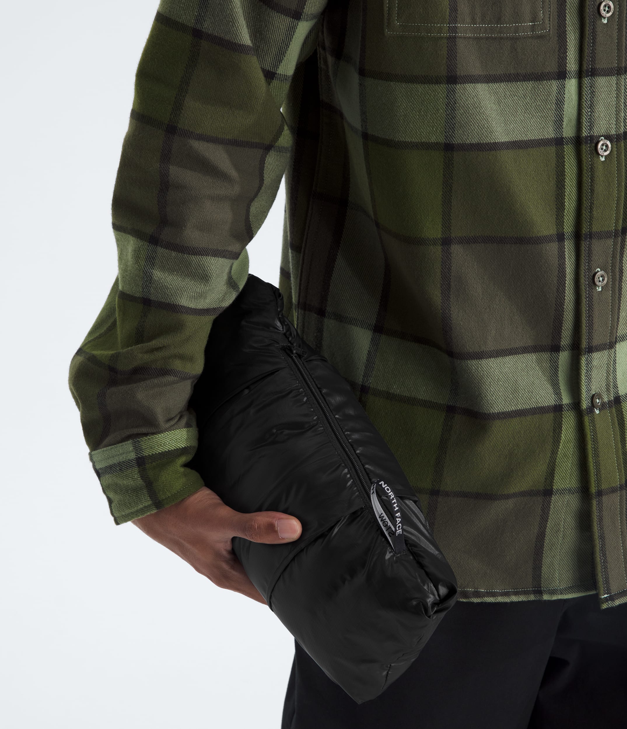 #color_tnf-black