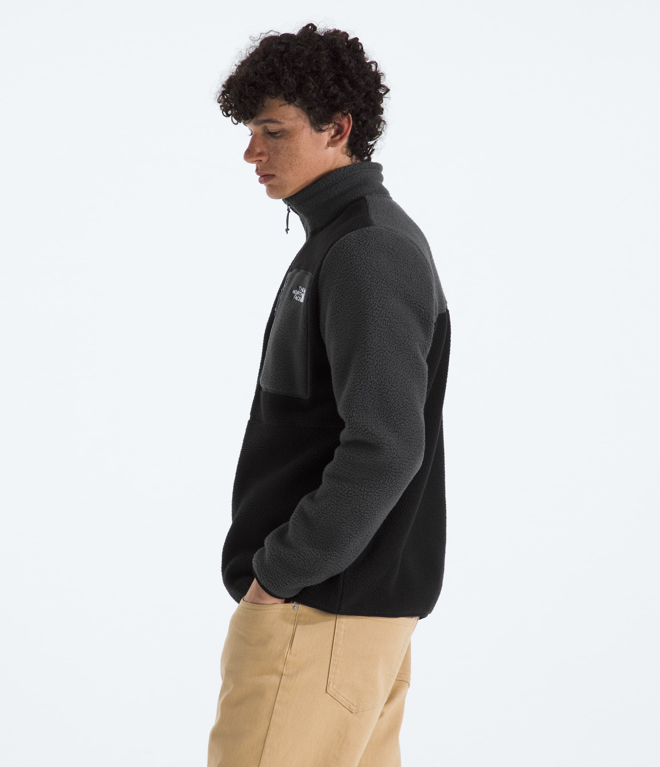 The North Face Men’s Yumiori ¼-Zip TNF Black