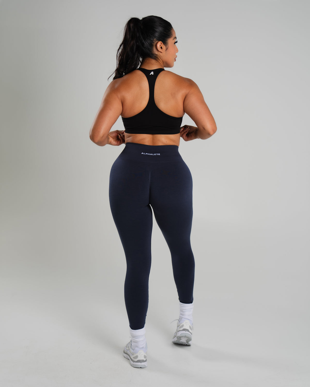 Alphalete Women's Amplify Mid Rise Legging