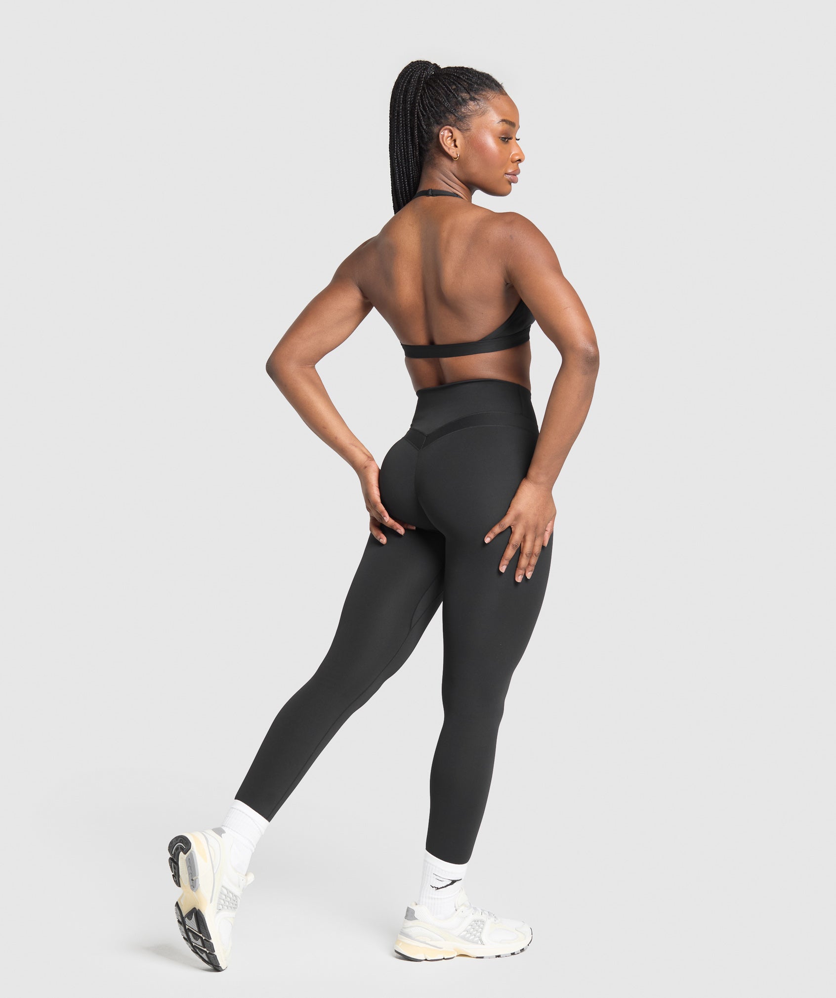 Women's Gymshark Minimal Halterneck Sports Bra Black
