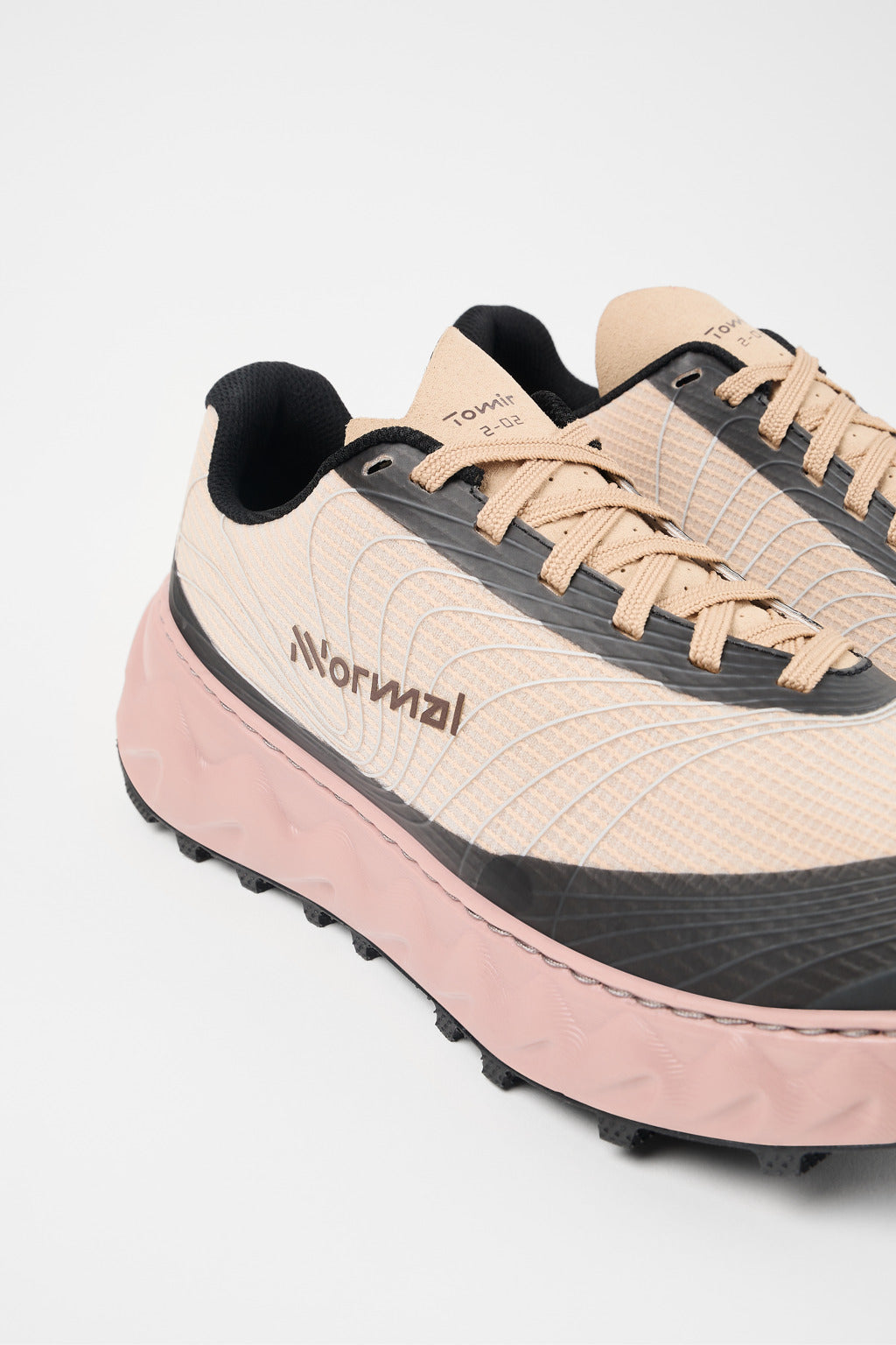 NNormal Tomir 02 Beige
