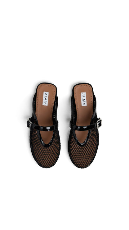Alaïa Flat Mules In Fishnet