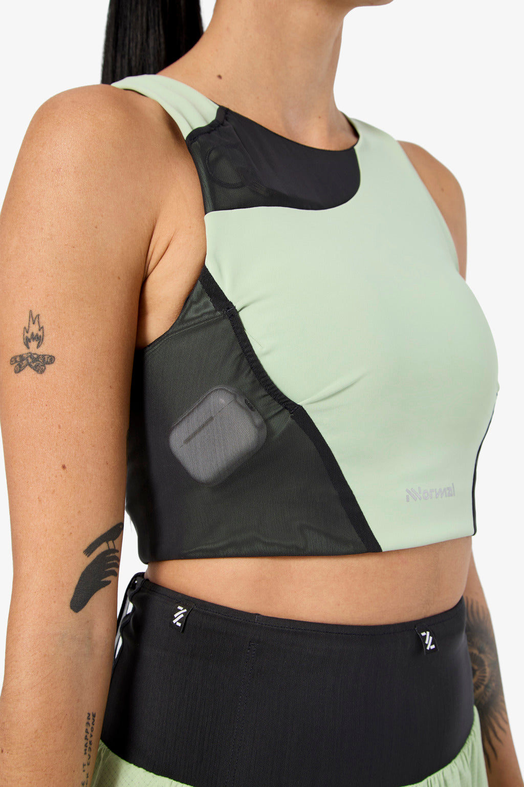 NNormal Trail Crop Top 02 W Green