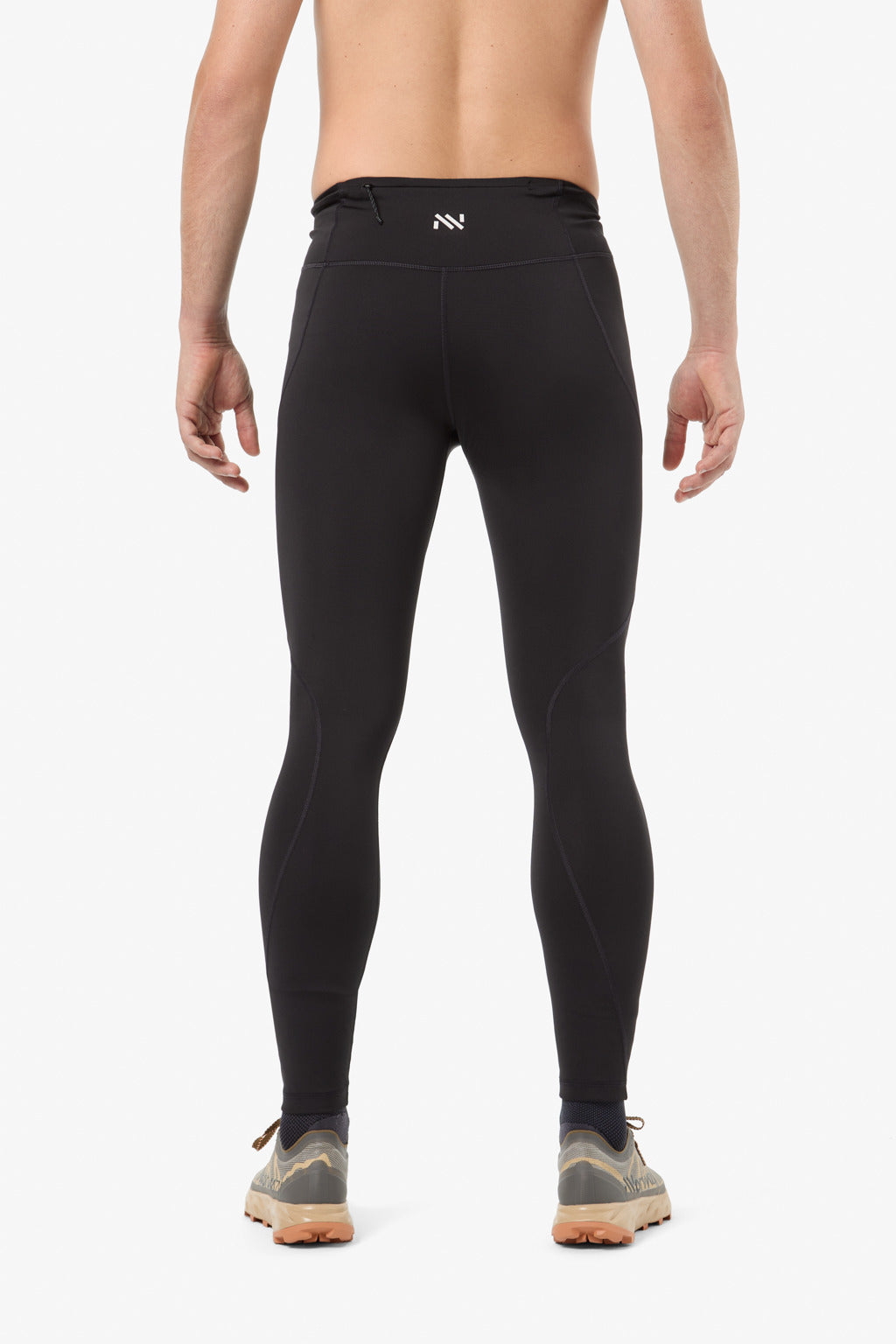 NNormal Active Tight Black