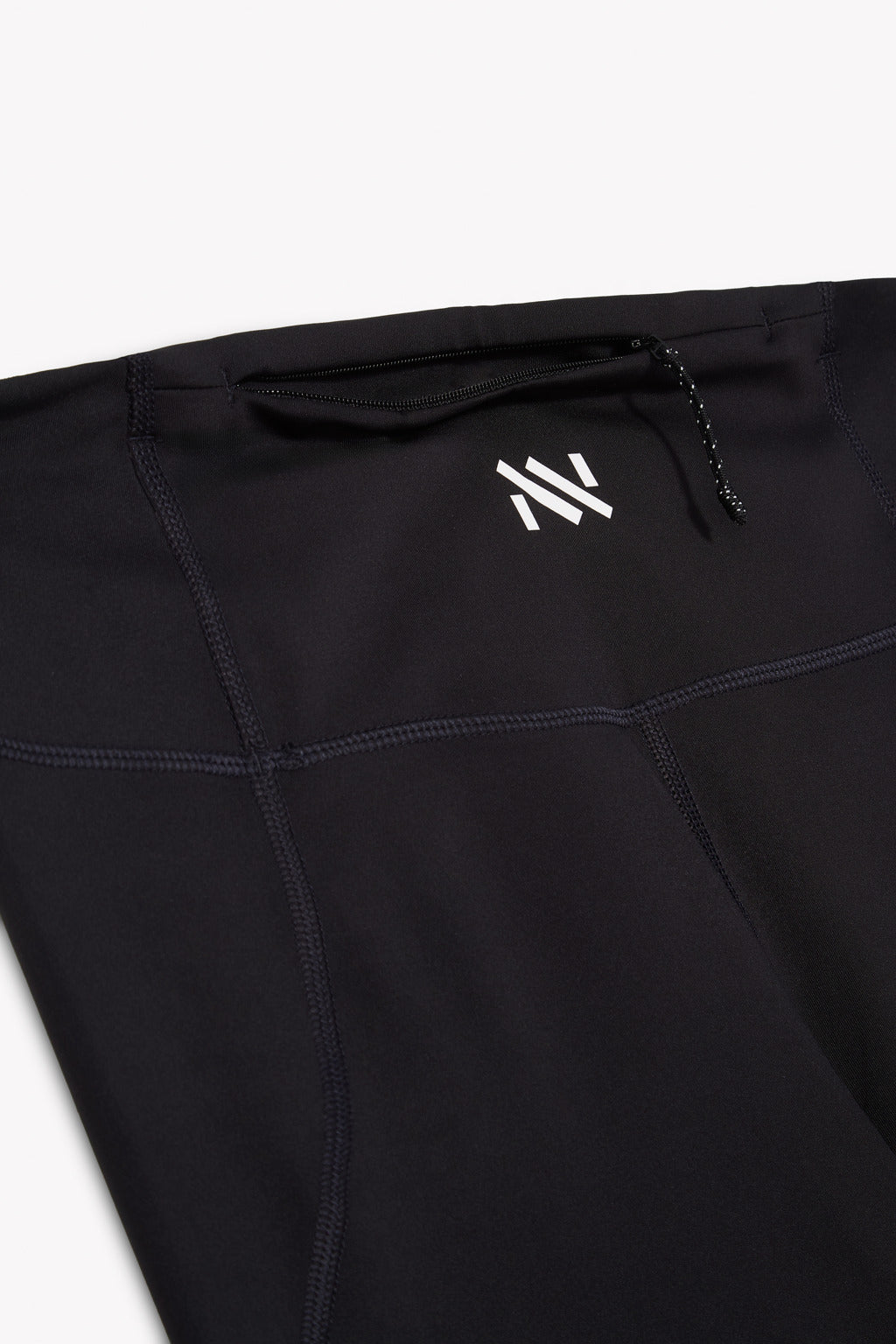 NNormal Active Tight Black