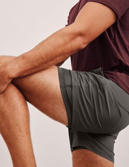Beyond Yoga Pivotal 20 Mens Lined Short 5