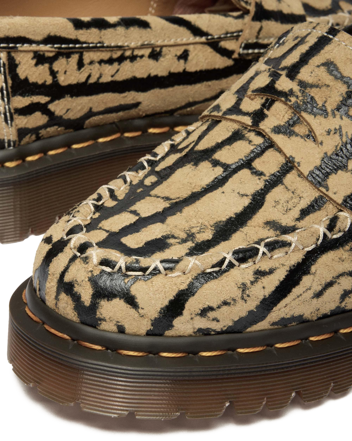 #color_teak-black