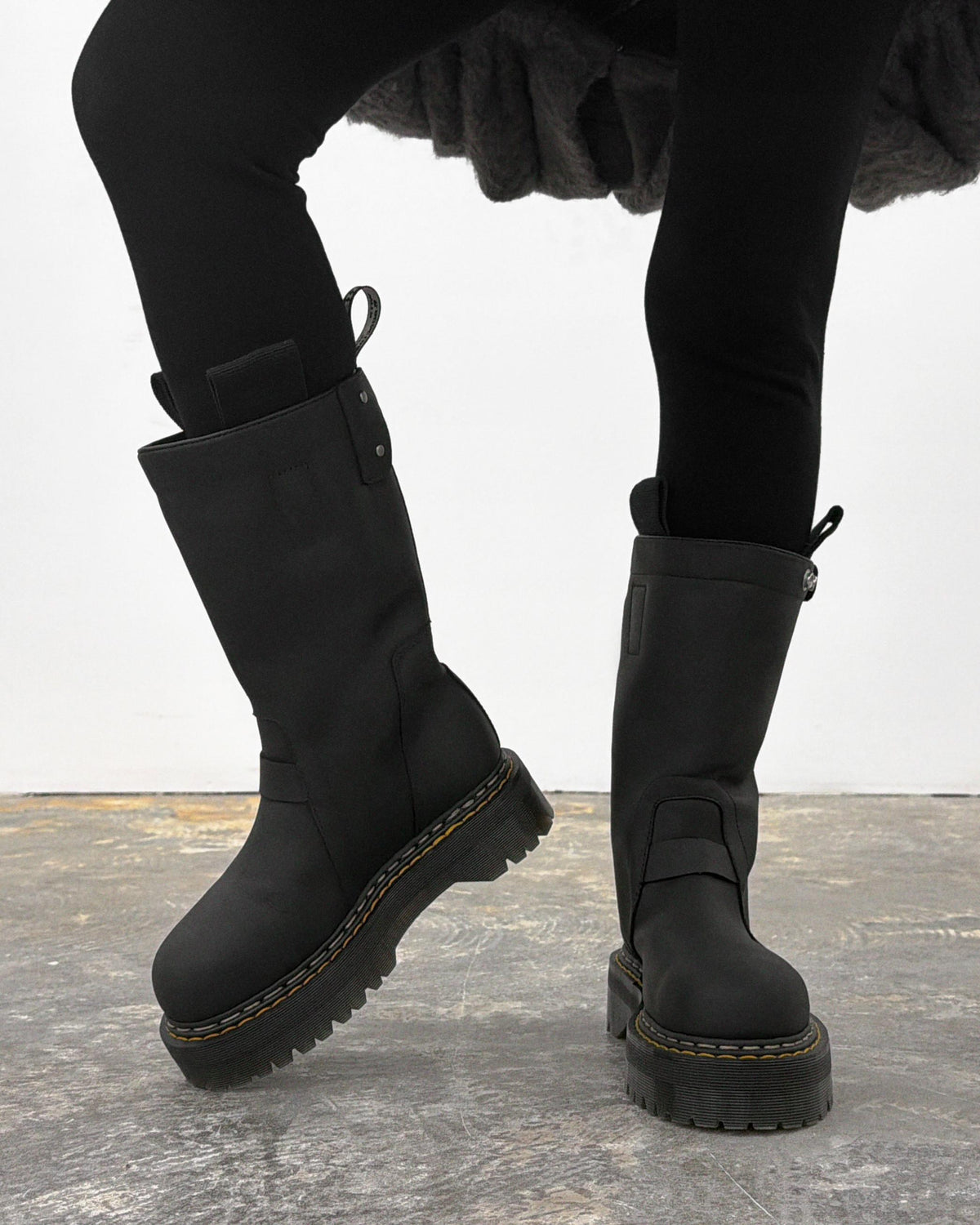 #color_black