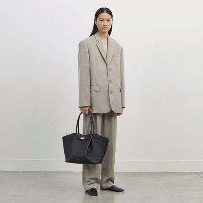 DeMellier The New York dark sand small grain