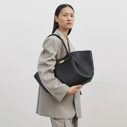 DeMellier The New York black small grain