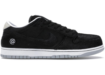 Nike SB Dunk Low Medicom Toy 2020, side profile