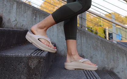 Oofos Women's Platform Sandal Nomad