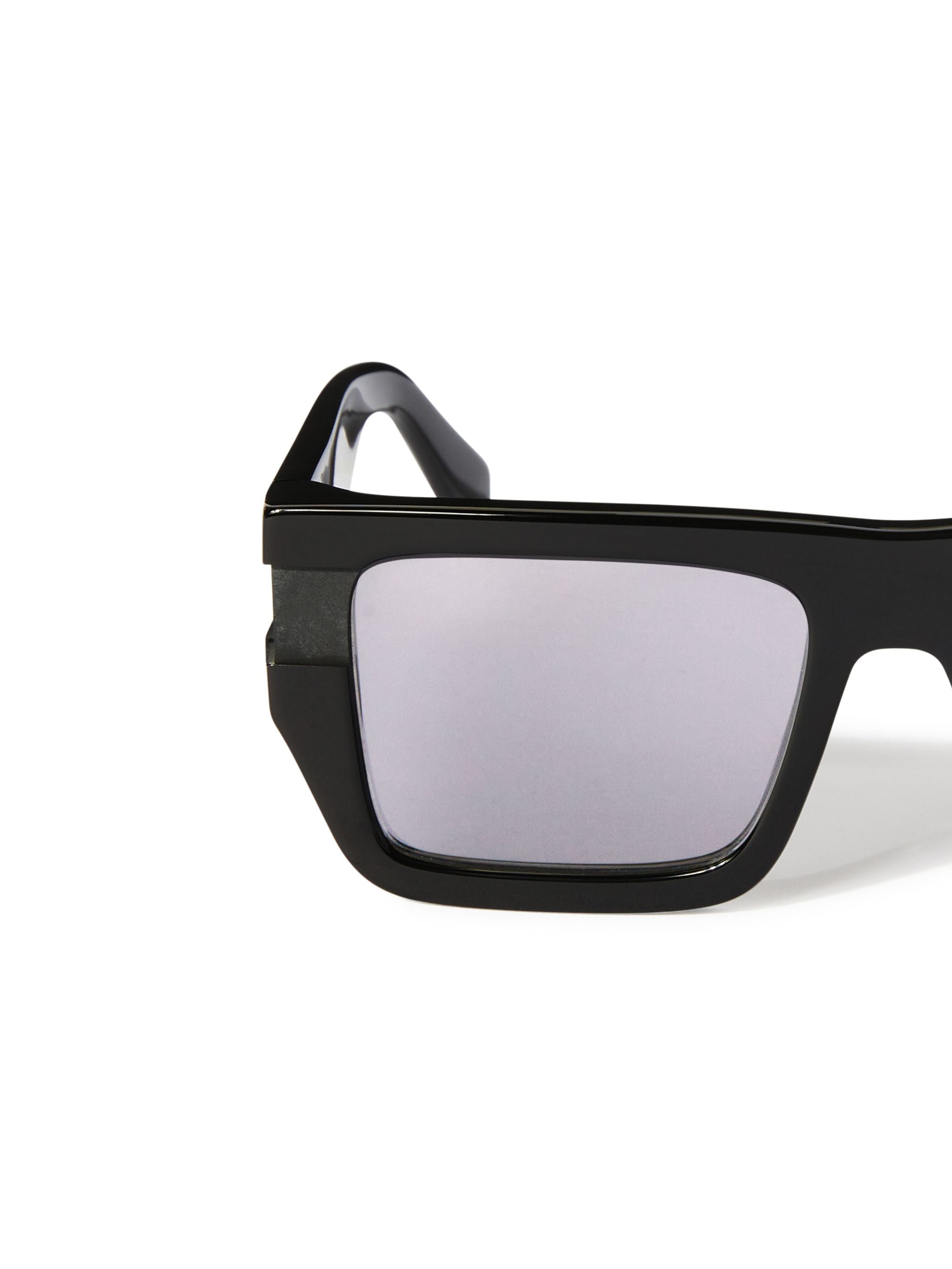 Off-White Chester Sunglasses Black Green