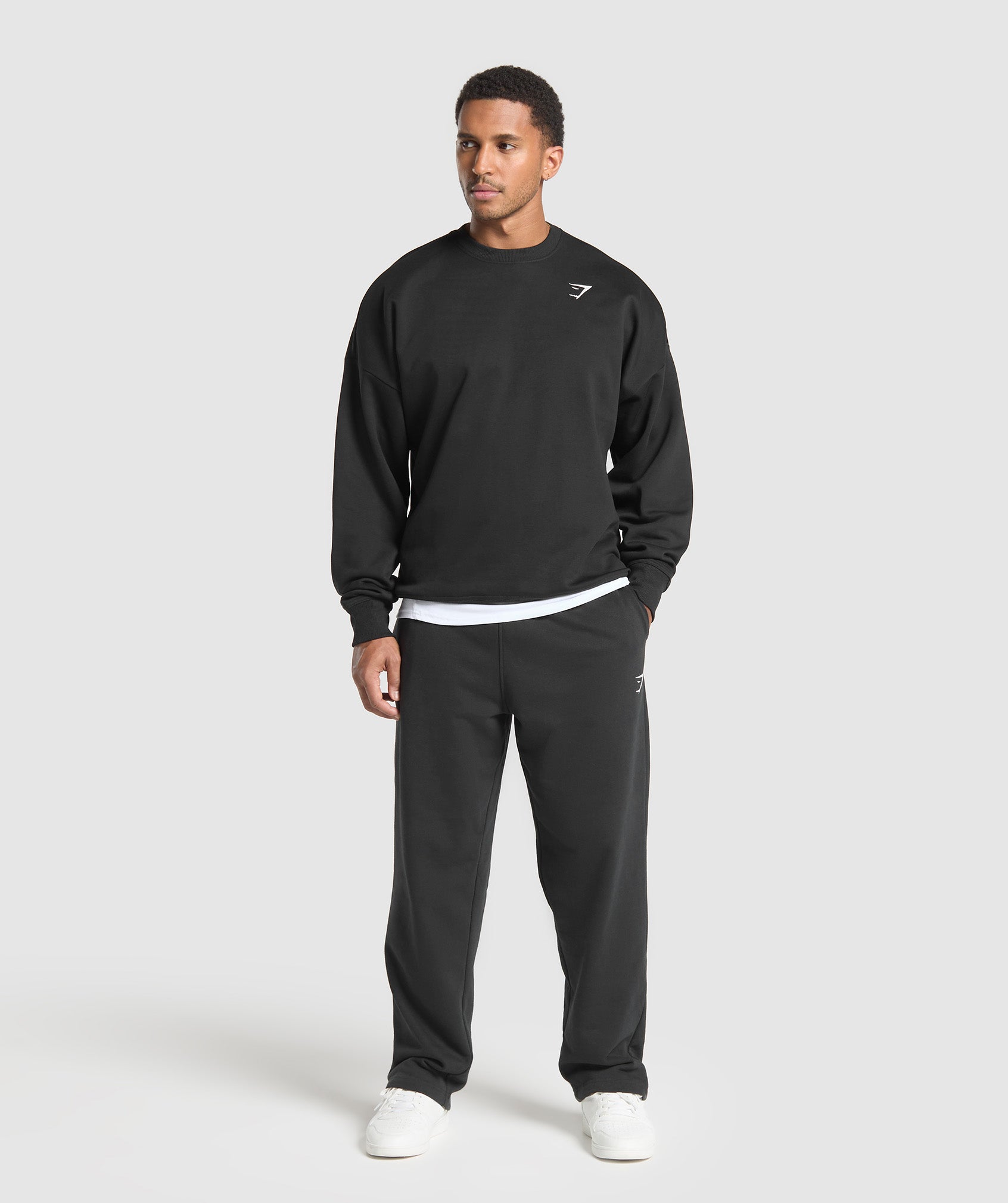 Gymshark Oversized Crest Crew Black