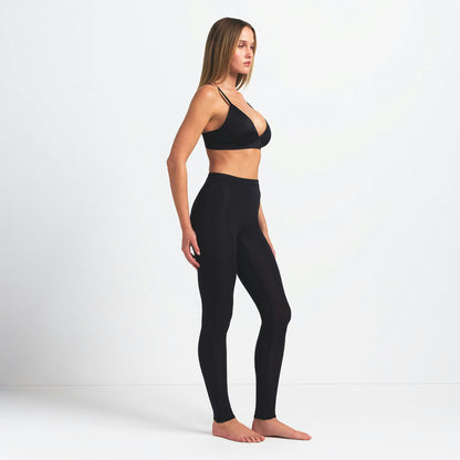 Skims Nikeskims Weightless Layers V-Line 26" Legging Obsidian
