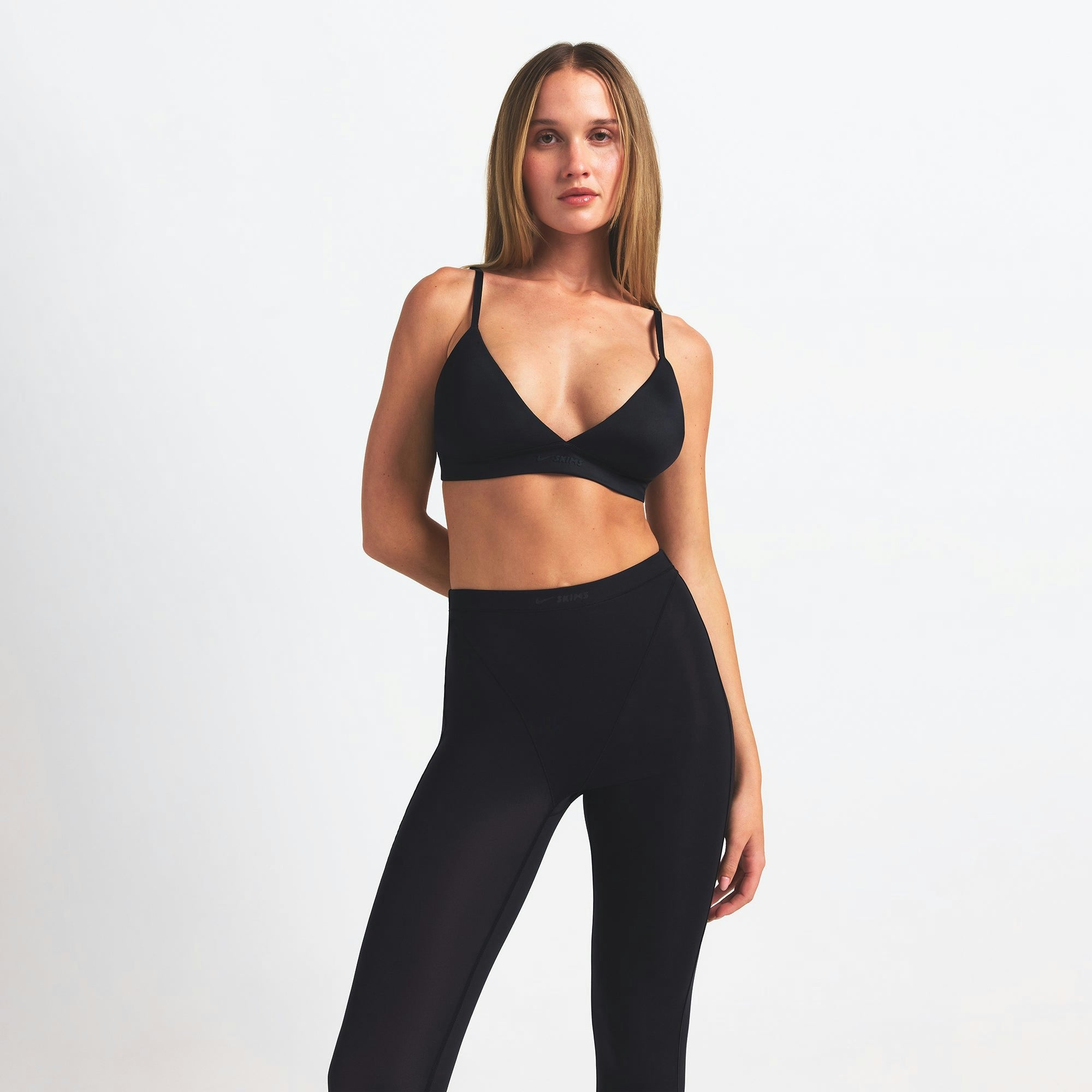Skims Nikeskims Weightless Layers V-Line 26" Legging Obsidian