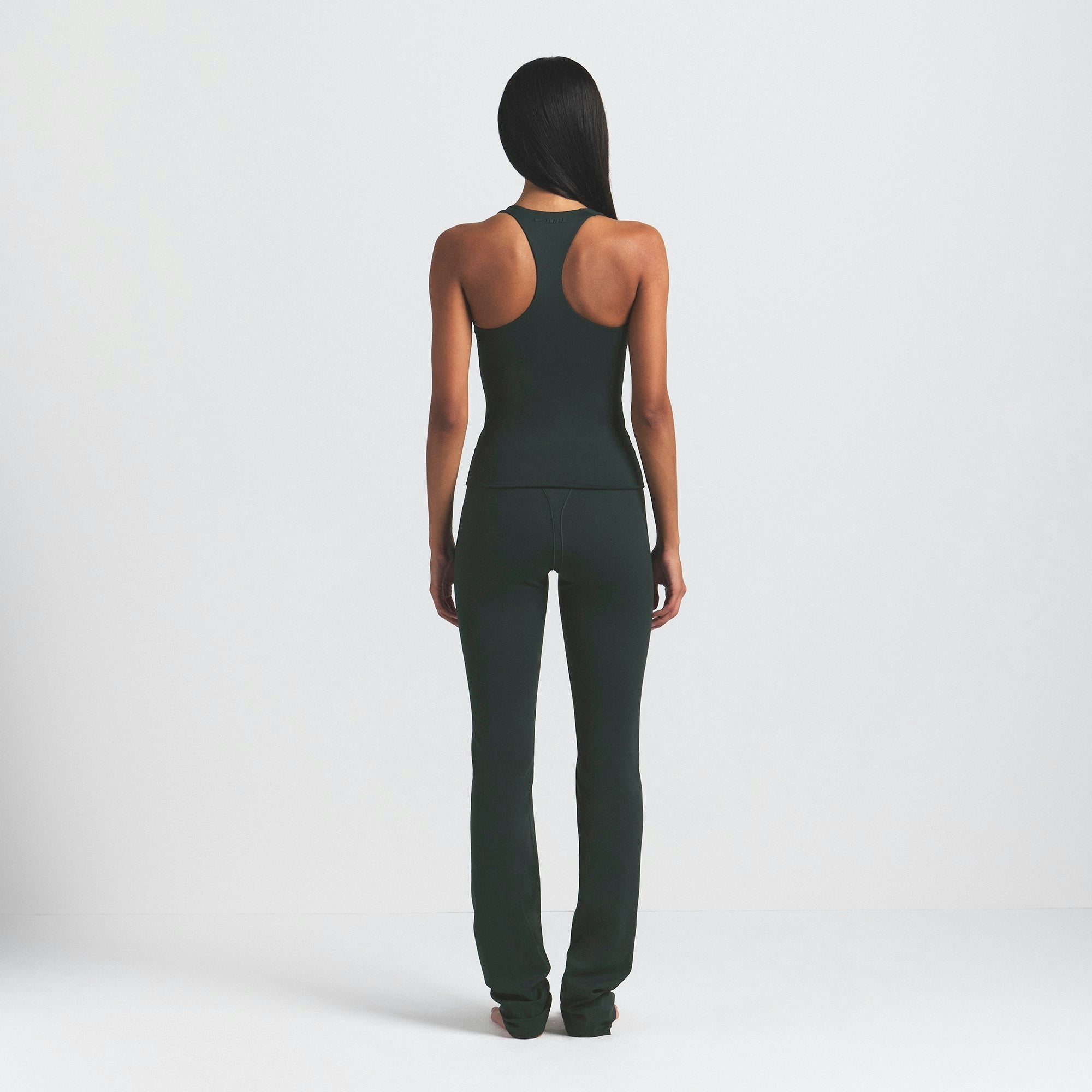 Skims Nikeskims Matte V-Line 39" Straight Legging Dark Teal