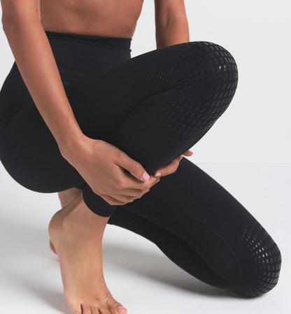 Skims Nikeskims Matte Knee Grip 26" Legging Obsidian