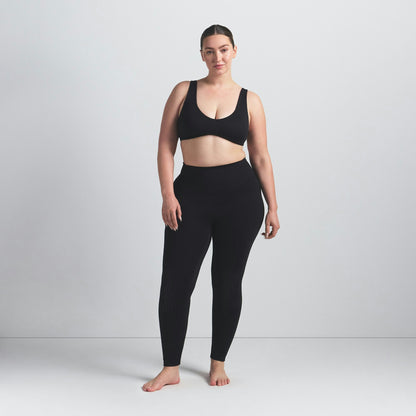 Skims Nikeskims Matte Knee Grip 26" Legging Obsidian