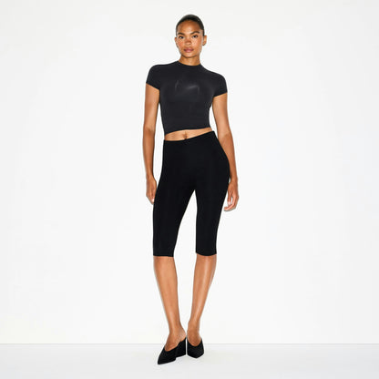 THE ESSENTIAL COLLECTION HIGH-WAISTED CAPRI