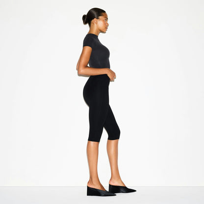 Skims The Essential Collection High-Waisted Capri Obsidian
