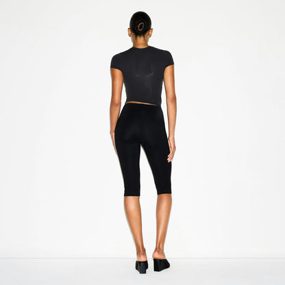 THE ESSENTIAL COLLECTION HIGH-WAISTED CAPRI