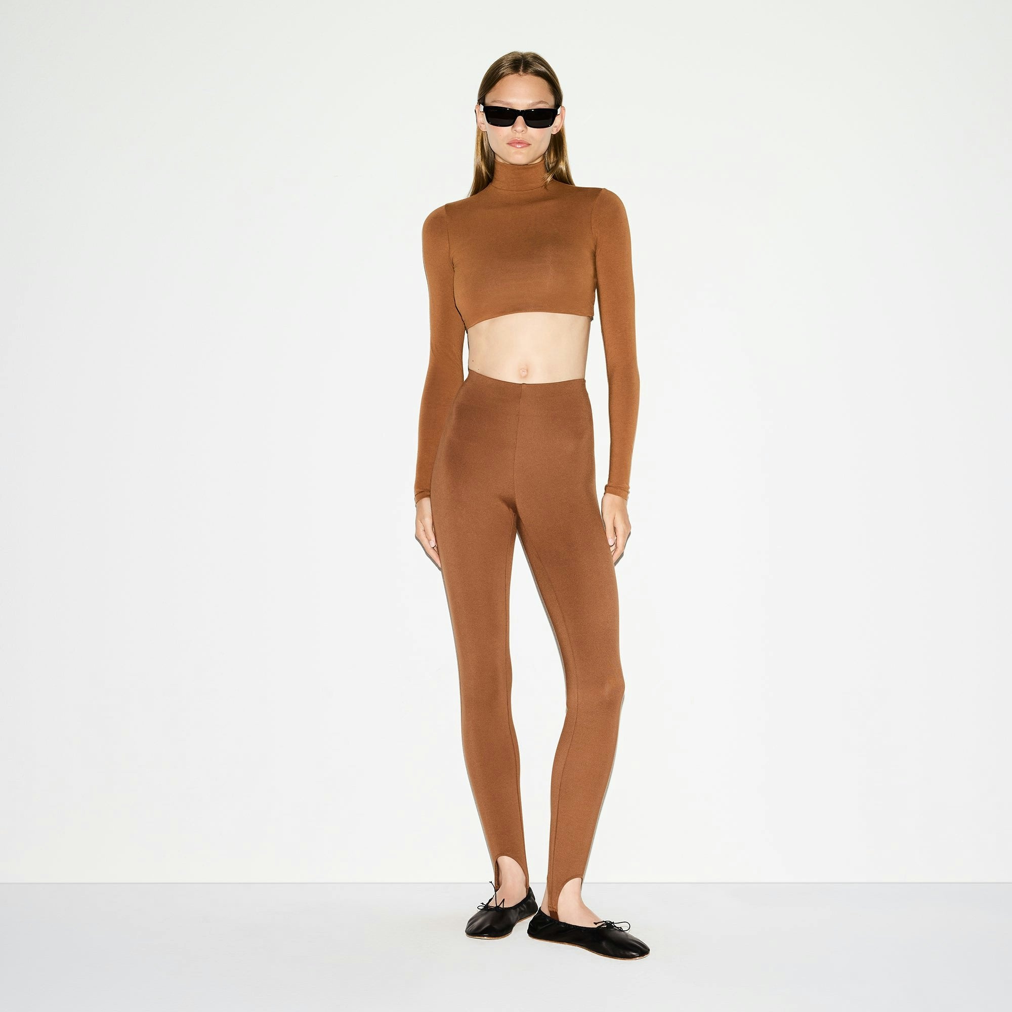 Skims The Essential Collection High-Waisted Stirrup Legging Bison
