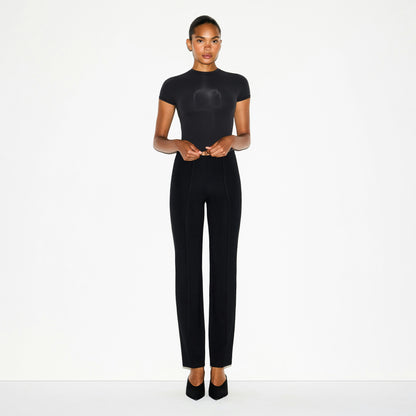 Skims The Essential Collection High-Waisted Pintuck Straight Leg Pant Obsidian