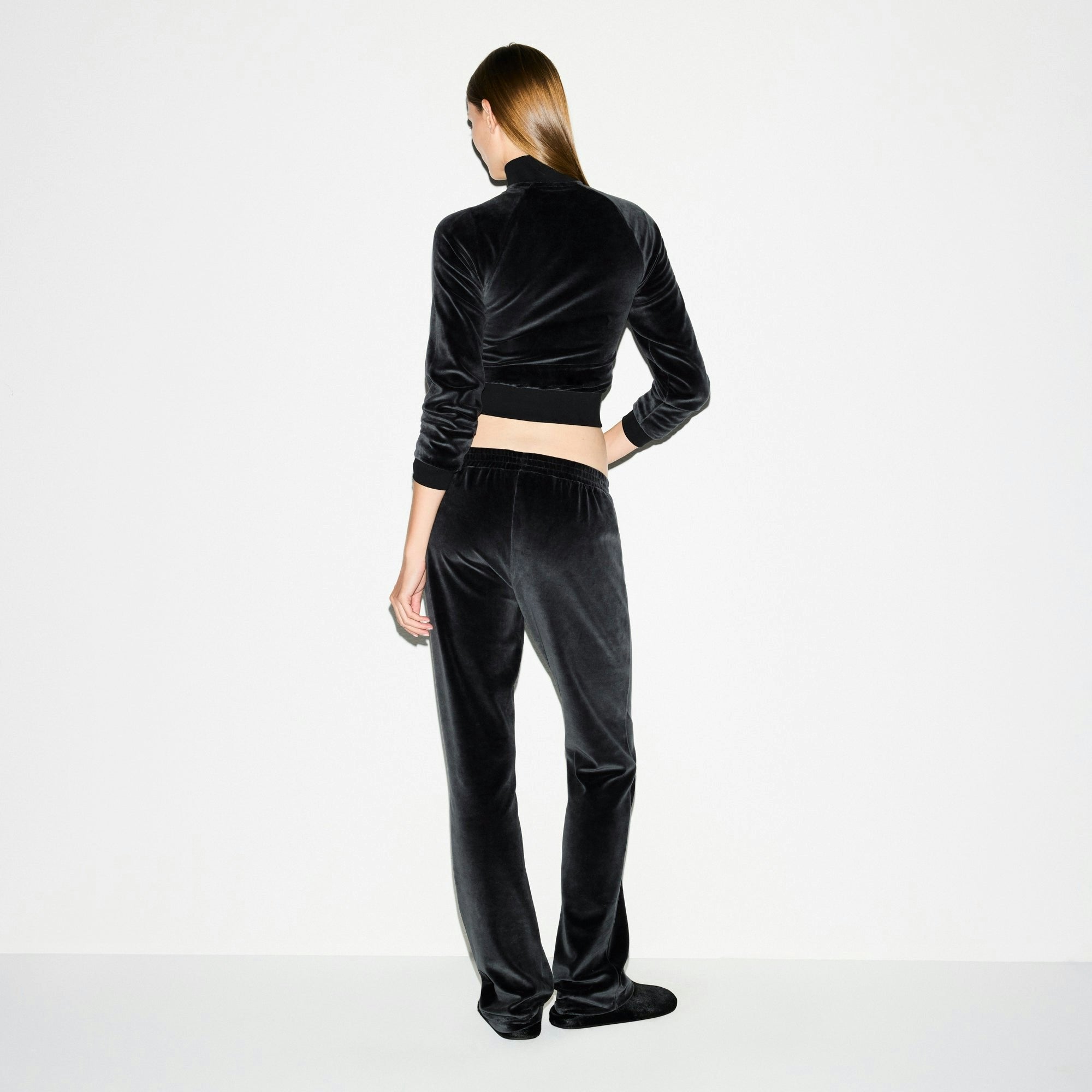 Skims Velour Slim Pant Onyx