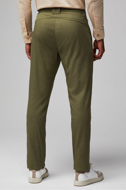Fabletics The High Side Chino (Slim Fit)